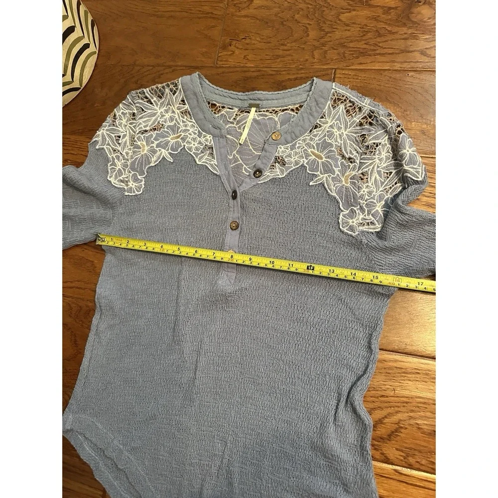 Free People Womens M Lacy Cable Thermal Henley Top Blue Floral Lace Crochet
